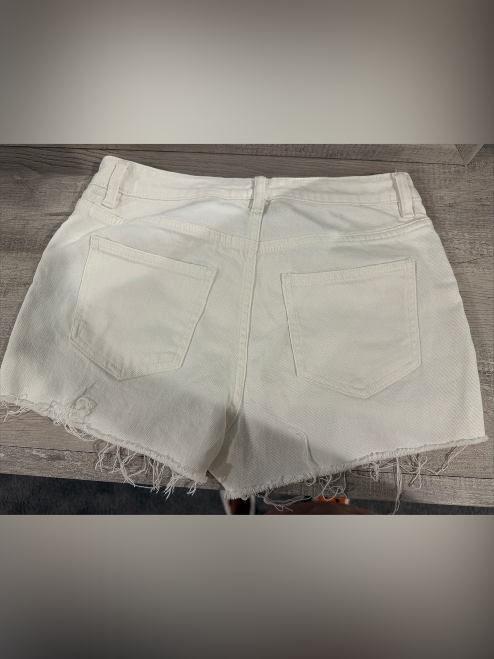 H&M White Lace-Up Women's Shorts - Picture 2 of 3